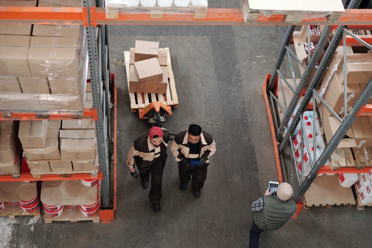 Safe Pallet Handling Techniques: 9 Best Practices for Warehouse Workers